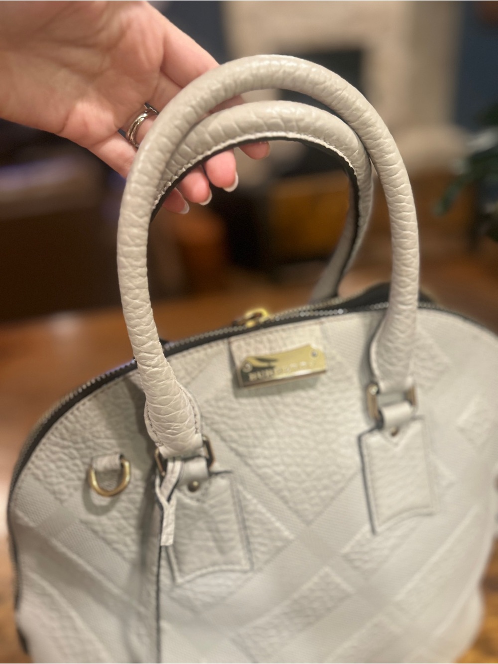 Burberry Light Grey Dome Satchel Handbag with Detachable Strap - Picture 3 of 9